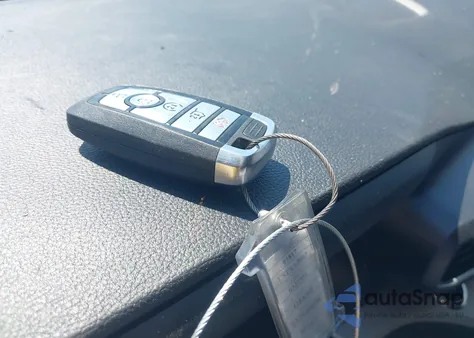 2024 Ford Explorer Xlt z USA, uszkodzony, nr VIN 1FMSK7DH7RGA07958